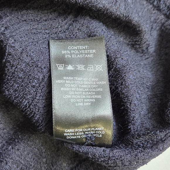 Casual Navy Blue Button Down Shirt for Men - Picture 7 of 8